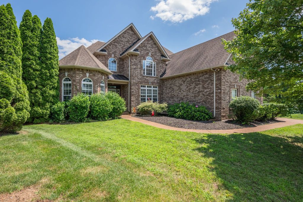 5006 Fremantle Ct, Spring Hill, TN 37174