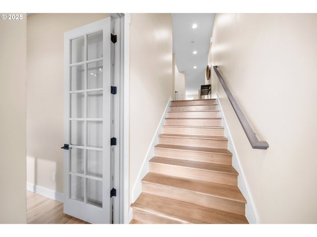 3813 Sw MCKINLEY St, Gresham, OR 97080