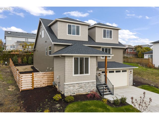 3813 Sw MCKINLEY St, Gresham, OR 97080