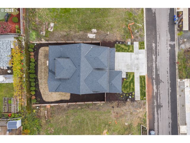 3813 Sw MCKINLEY St, Gresham, OR 97080