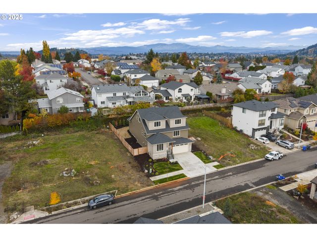 3813 Sw MCKINLEY St, Gresham, OR 97080