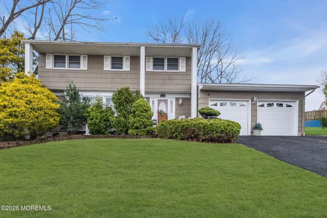 12 Avon Way, Parlin, NJ 08859