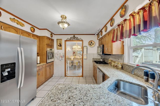 12 Avon Way, Parlin, NJ 08859