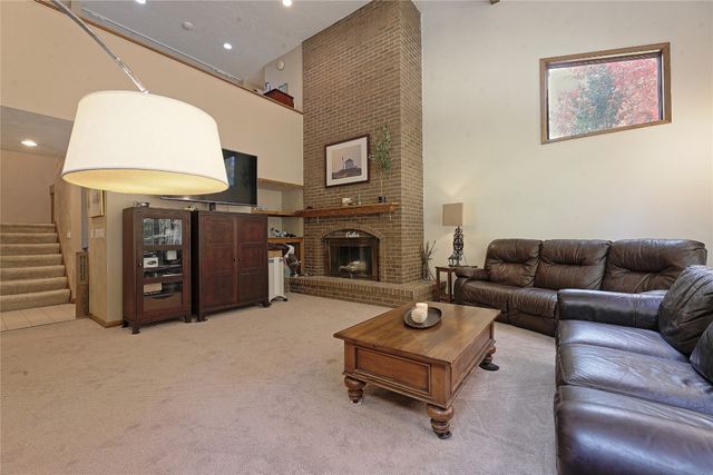 4244 PRESTWICK Drive, Erie, PA 16506