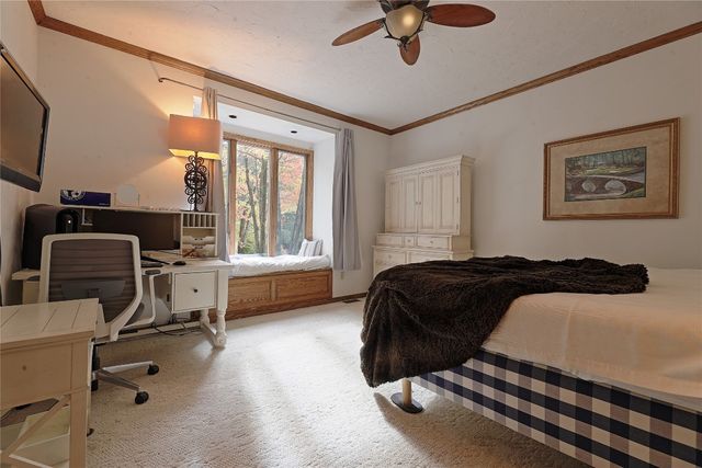 4244 PRESTWICK Drive, Erie, PA 16506