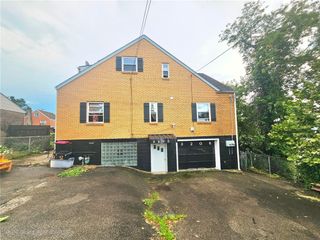 3206 Maryland Ave, N Versailles, PA 15137