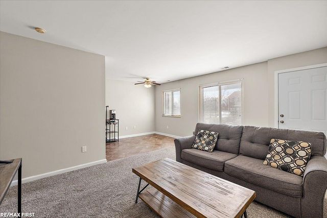 17445 Utica Oaks Lane, Roseville, MI 48066