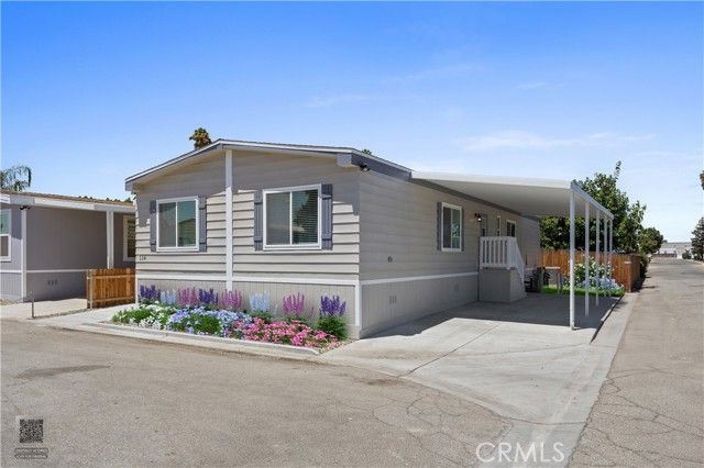 114 Cedarwood Lane, Bakersfield, CA 93308