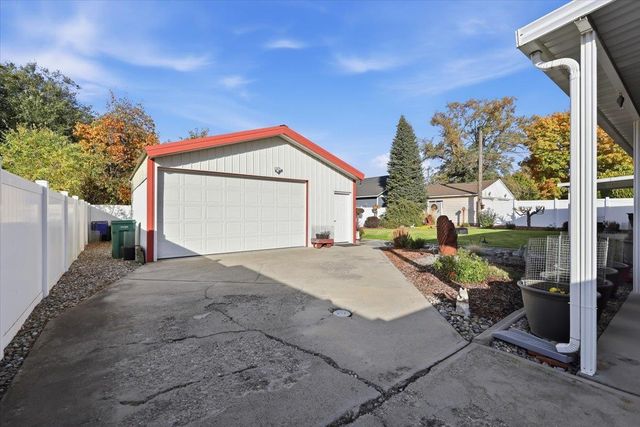 117 N Sunderland Rd, Spokane Valley, WA 99206