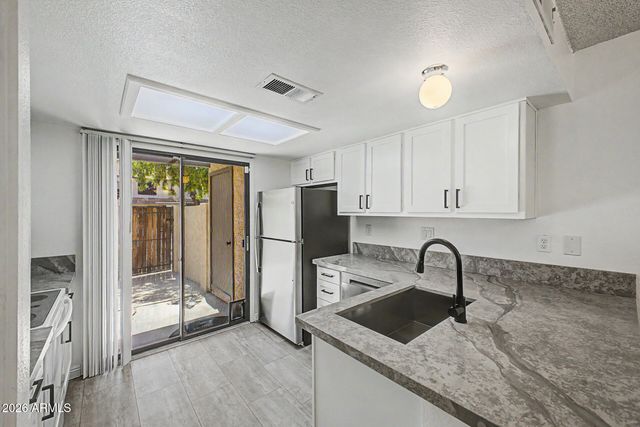 3719 E INVERNESS Avenue 92, Mesa, AZ 85206