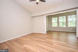 3313 Wyndham Cir Apt 4209, Alexandria, VA 22302