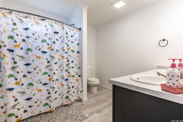 313 Clara Ridge, Marion, TX 78124