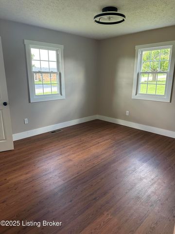 106 SUNFLOWER Dr, Campbellsville, KY 42718