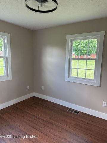 106 SUNFLOWER Dr, Campbellsville, KY 42718