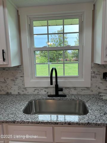 106 SUNFLOWER Dr, Campbellsville, KY 42718