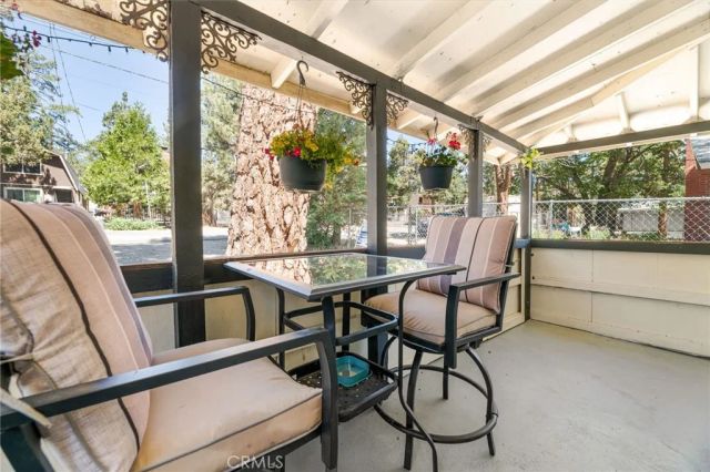 517 Moreno Lane, Sugarloaf, CA 92386