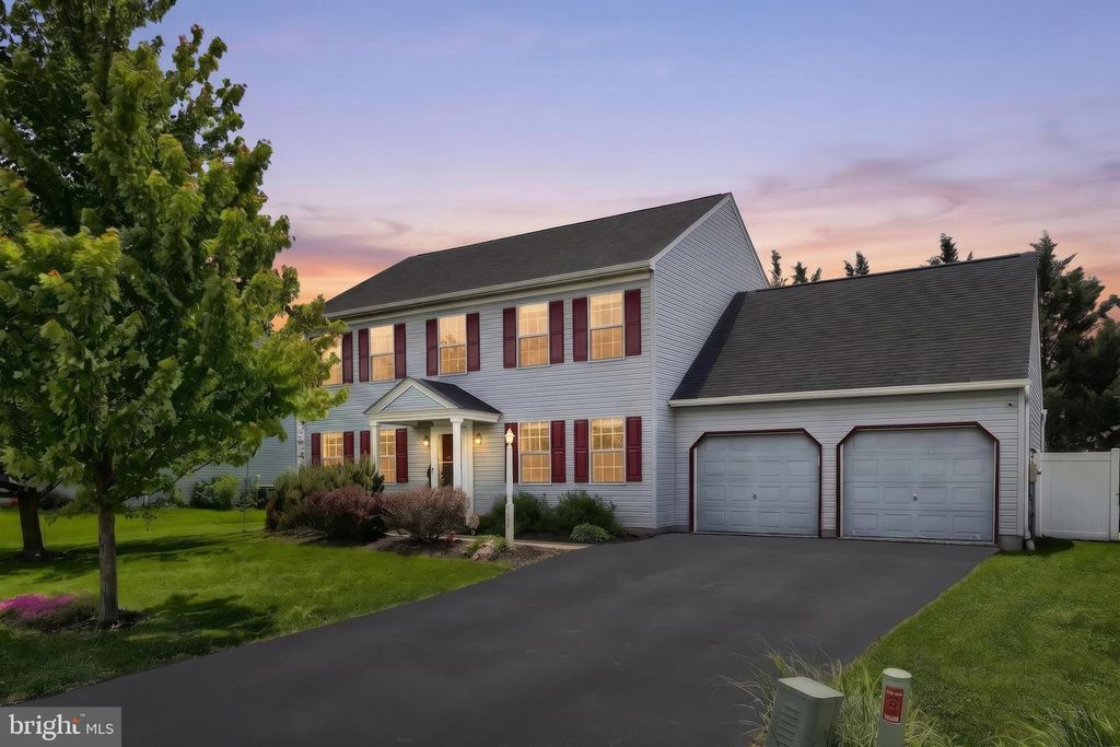 3742 KIMBERLY, Dover, PA 17315