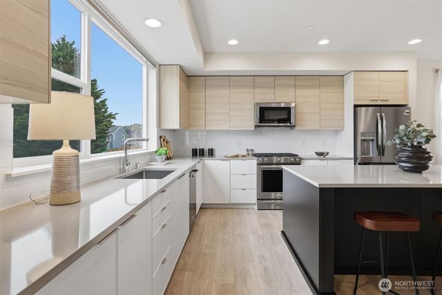 31828 Valley Vista Street, Carnation, WA 98014