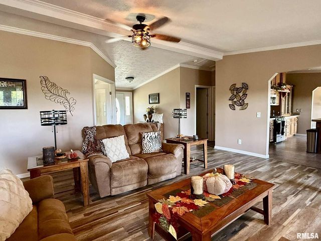 20 Xanders Lane, Golconda, IL 62938