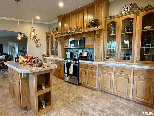 20 Xanders Lane, Golconda, IL 62938