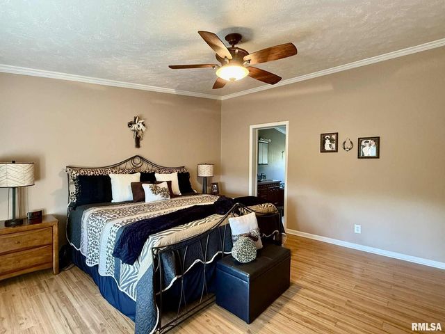 20 Xanders Lane, Golconda, IL 62938