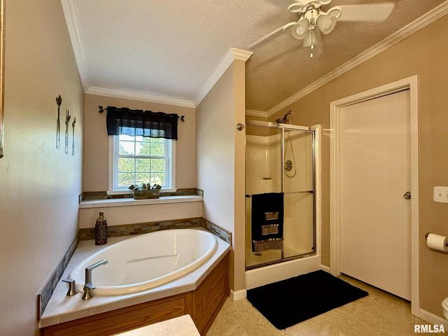 20 Xanders Lane, Golconda, IL 62938