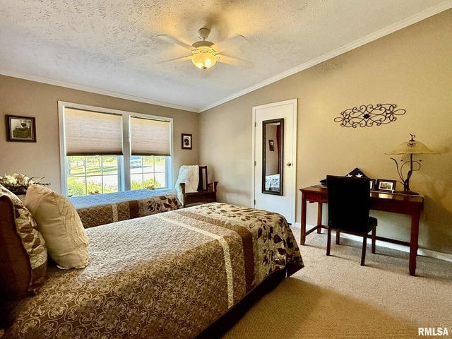 20 Xanders Lane, Golconda, IL 62938