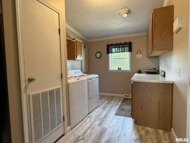 20 Xanders Lane, Golconda, IL 62938