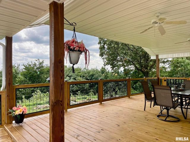 20 Xanders Lane, Golconda, IL 62938