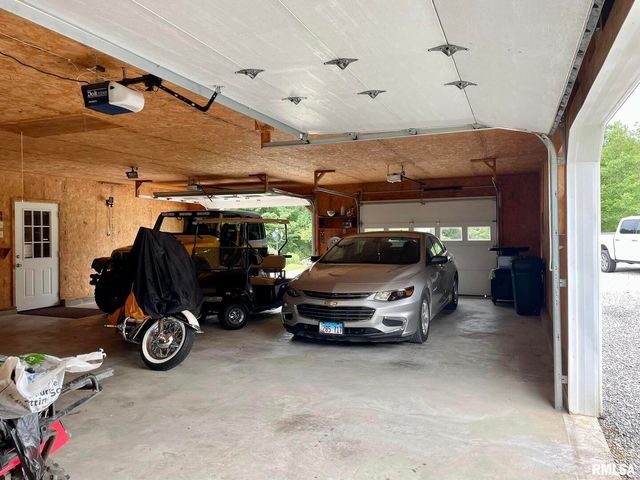 20 Xanders Lane, Golconda, IL 62938