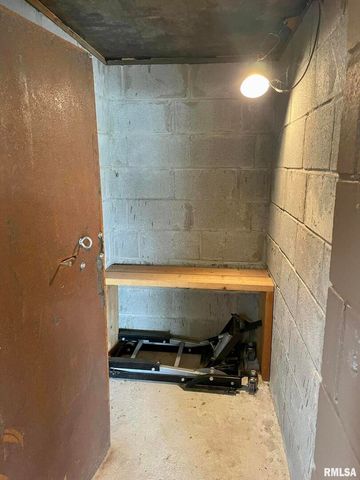 20 Xanders Lane, Golconda, IL 62938