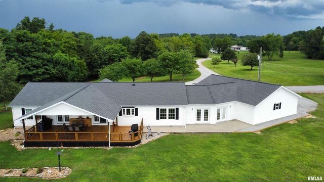 20 Xanders Lane, Golconda, IL 62938