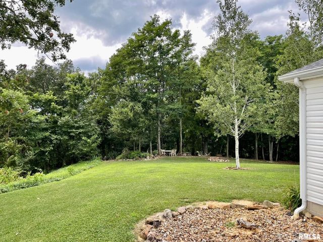 20 Xanders Lane, Golconda, IL 62938