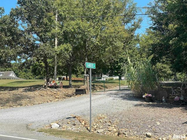 20 Xanders Lane, Golconda, IL 62938