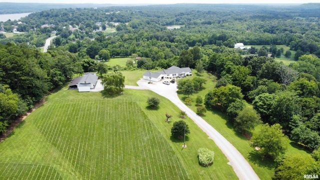 20 Xanders Lane, Golconda, IL 62938