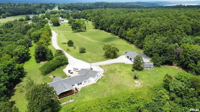 20 Xanders Lane, Golconda, IL 62938