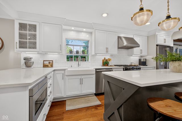 7215 Moorgate Road, Indianapolis, IN 46250
