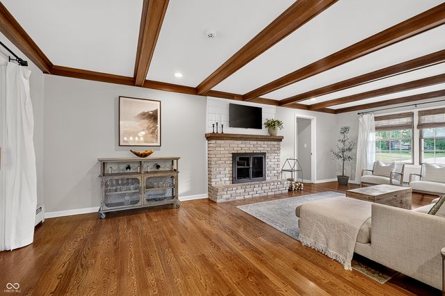7215 Moorgate Road, Indianapolis, IN 46250