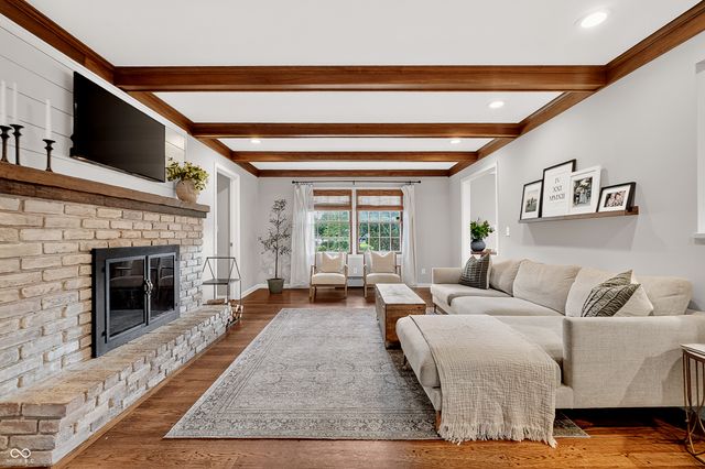7215 Moorgate Road, Indianapolis, IN 46250