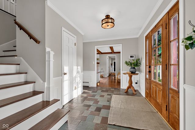 7215 Moorgate Road, Indianapolis, IN 46250