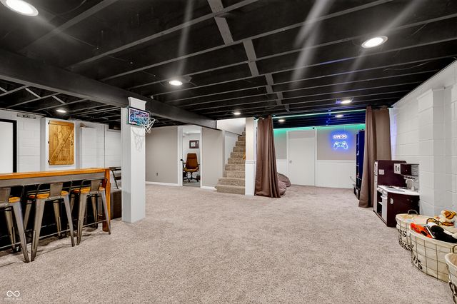 7215 Moorgate Road, Indianapolis, IN 46250