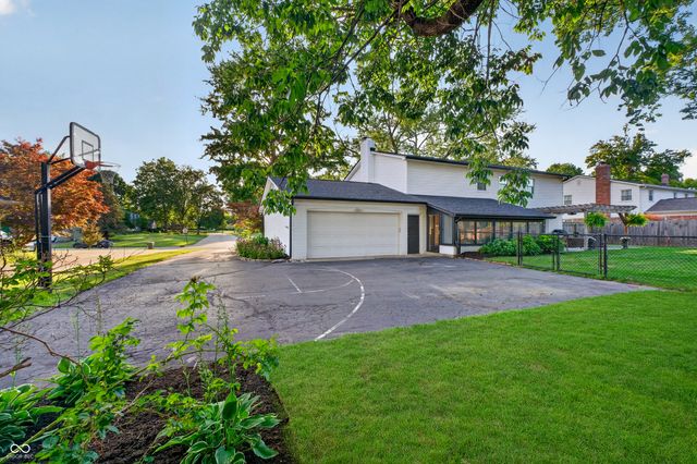 7215 Moorgate Road, Indianapolis, IN 46250