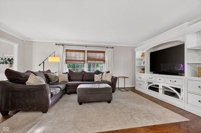 7215 Moorgate Road, Indianapolis, IN 46250