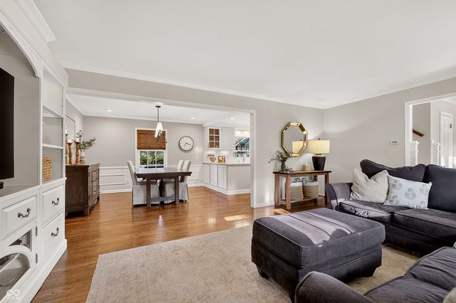 7215 Moorgate Road, Indianapolis, IN 46250