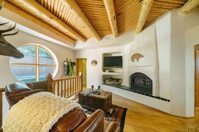 8221 Cuerna Verde Rd, Rye, CO 81069