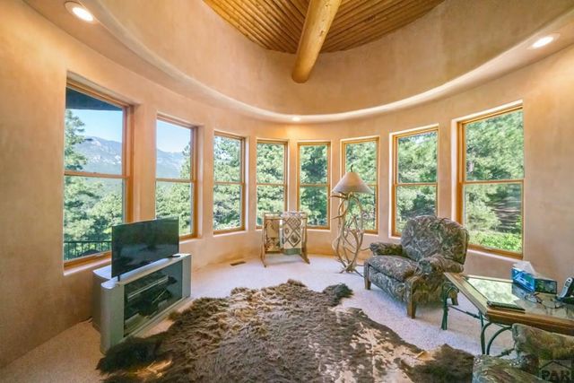 8221 Cuerna Verde Rd, Rye, CO 81069