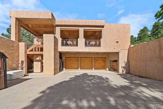 8221 Cuerna Verde Rd, Rye, CO 81069