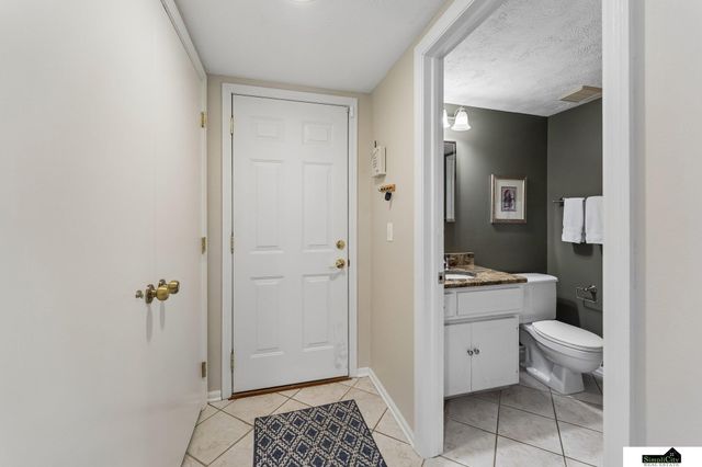 14912 Cuming Street, Omaha, NE 68154