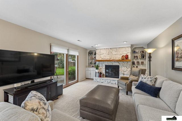 14912 Cuming Street, Omaha, NE 68154