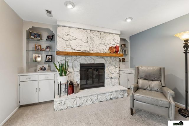 14912 Cuming Street, Omaha, NE 68154